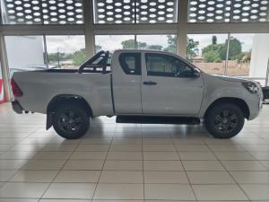 Toyota Hilux 2.4 GD-6 RB Raider automaticE/CAB - Image 3
