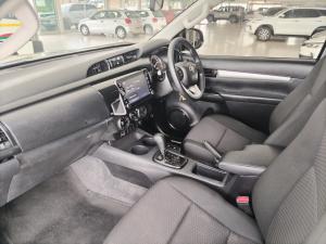 Toyota Hilux 2.4 GD-6 RB Raider automaticE/CAB - Image 7