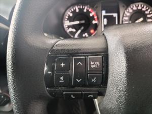 Toyota Hilux 2.4 GD-6 RB Raider automaticE/CAB - Image 9