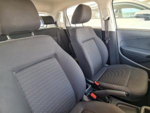 Volkswagen Polo Vivo 1.4 Trendline - Image 12