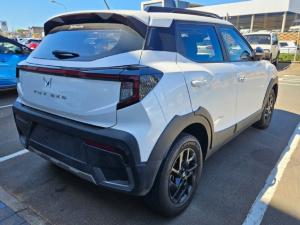 Mahindra XUV 3XO 1.2T AX5L - Image 3