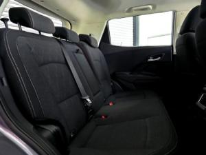 Mahindra XUV 3XO 1.2T AX5 manual - Image 4
