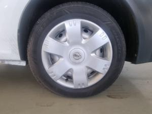 Nissan NP200 1.6i - Image 7