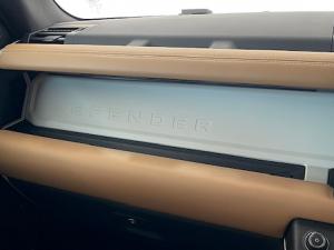 Land Rover Defender 90 D350 X-Dynamic HSE - Image 18