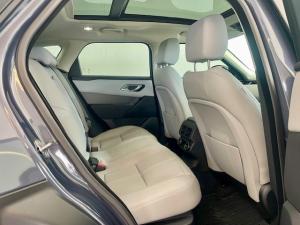 Land Rover Range Rover Velar D300 Dynamic SE - Image 15