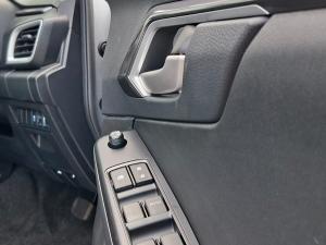 Isuzu D-Max 1.9TD double cab LS auto - Image 13