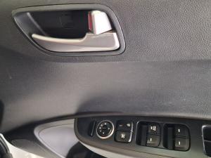 Hyundai Grand i10 1.25 Fluid - Image 16