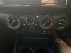 Toyota Hilux 2.8GD-6 Xtra cab 4x4 Legend auto - Image 11