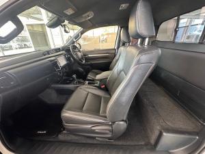 Toyota Hilux 2.8GD-6 Xtra cab 4x4 Legend auto - Image 13