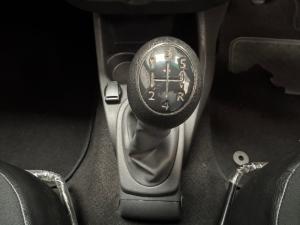 Nissan NP200 1.6i safety pack (aircon) - Image 9