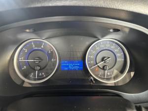 Toyota Hilux 2.4GD-6 SRX - Image 11