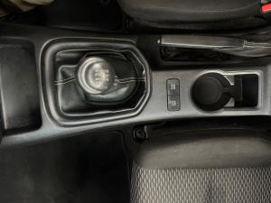 Toyota Hilux 2.4GD-6 SRX - Image 12