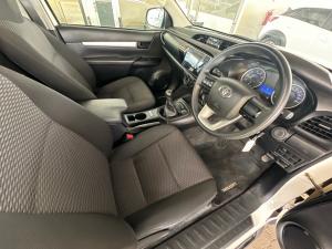 Toyota Hilux 2.4GD-6 SRX - Image 14