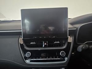 Toyota Corolla Cross 1.8 HEV XS - Image 11