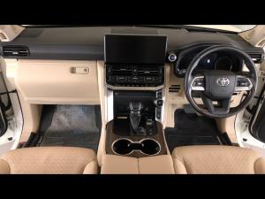 Toyota Land Cruiser 300 3.3D ZX - Image 6