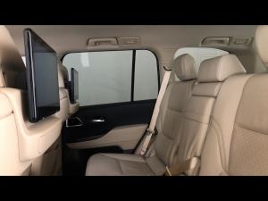 Toyota Land Cruiser 300 3.3D ZX - Image 11