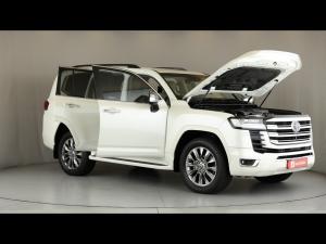 Toyota Land Cruiser 300 3.3D ZX - Image 29