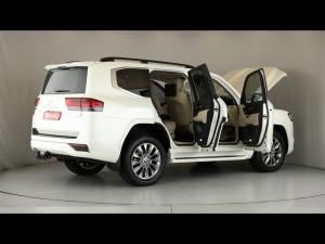 Toyota Land Cruiser 300 3.3D ZX - Image 31