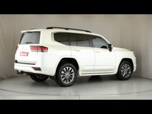 Toyota Land Cruiser 300 3.3D ZX - Image 2