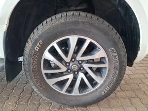 Nissan Navara 2.3D double cab 4x4 LE auto - Image 9