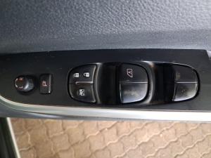Nissan Navara 2.3D double cab 4x4 LE auto - Image 10