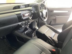 Toyota Hilux 2.0 single cab S (aircon) - Image 7