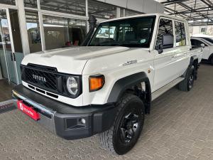 Toyota Land Cruiser 79 4.5D-4D V8 double cab LX - Image 17