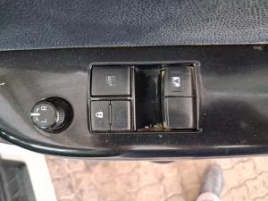 Toyota Hilux 2.4GD-6 4x4 SR - Image 10