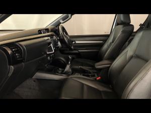 Toyota Hilux 2.8GD-6 Xtra cab Legend manual - Image 7