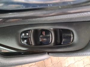 Nissan X-Trail 1.6dCi 4x4 Tekna - Image 12