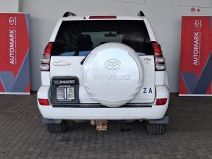 Toyota Land Cruiser Prado 4.0 VX - Image 5