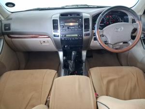 Toyota Land Cruiser Prado 4.0 VX - Image 6
