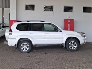 Toyota Land Cruiser Prado 4.0 VX - Image 3