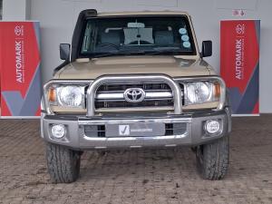 Toyota Land Cruiser 79 4.0 V6 double cab - Image 4