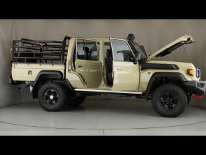 Toyota Land Cruiser 79 4.5D-4D V8 double cab LX - Image 30