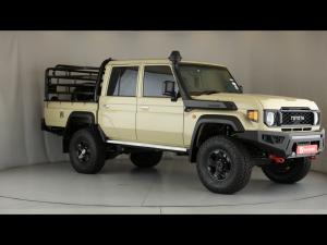 Toyota Land Cruiser 79 4.5D-4D V8 double cab LX - Image 1