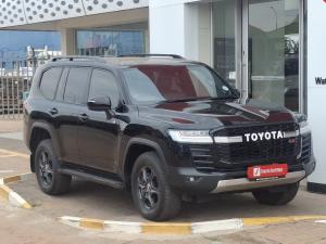 Toyota Land Cruiser 300 3.3D GR-Sport - Image 1