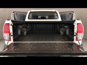 Toyota Hilux 2.4GD-6 double cab 4x4 SR - Image 13