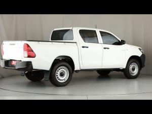 Toyota Hilux 2.4GD-6 double cab 4x4 SR - Image 2