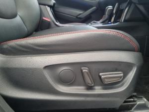 Toyota Corolla Cross 1.8 Hybrid GR-Sport - Image 15