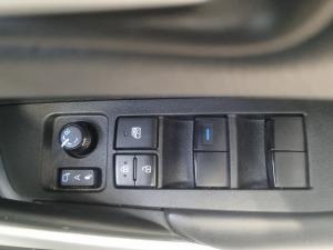 Toyota Corolla Cross 1.8 Xi - Image 22