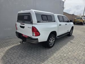Toyota Hilux 2.8GD-6 double cab 4x4 Raider auto - Image 2