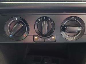 Volkswagen Polo Vivo 1.4 Comfortline - Image 8