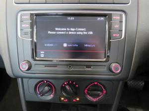 Volkswagen Polo Vivo 1.6 Comfortline TIP - Image 10