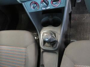 Volkswagen Polo Vivo 1.4 Trendline - Image 15