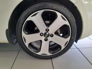 Kia RIO 1.4 TEC 5-Door - Image 10