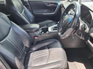 Toyota RAV4 2.0 GX auto - Image 8