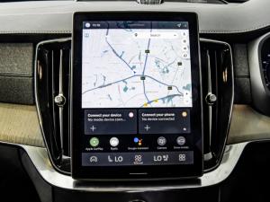 Volvo XC90 T8 Recharge AWD Ultra Dark - Image 12