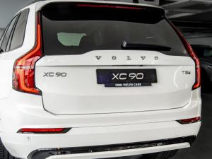 Volvo XC90 T8 Recharge AWD Ultra Dark - Image 16