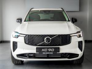 Volvo XC90 T8 Recharge AWD Ultra Dark - Image 8